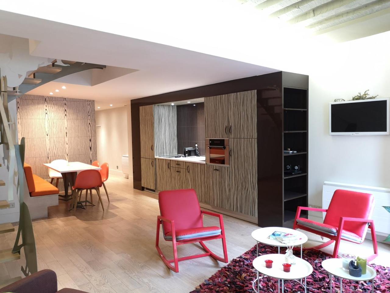Beautiful Duplex In The Center Of Paris Apartment Exterior foto