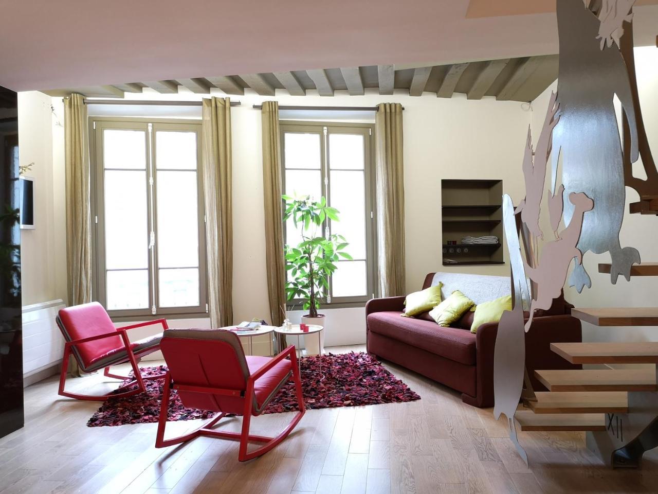 Beautiful Duplex In The Center Of Paris Apartment Exterior foto